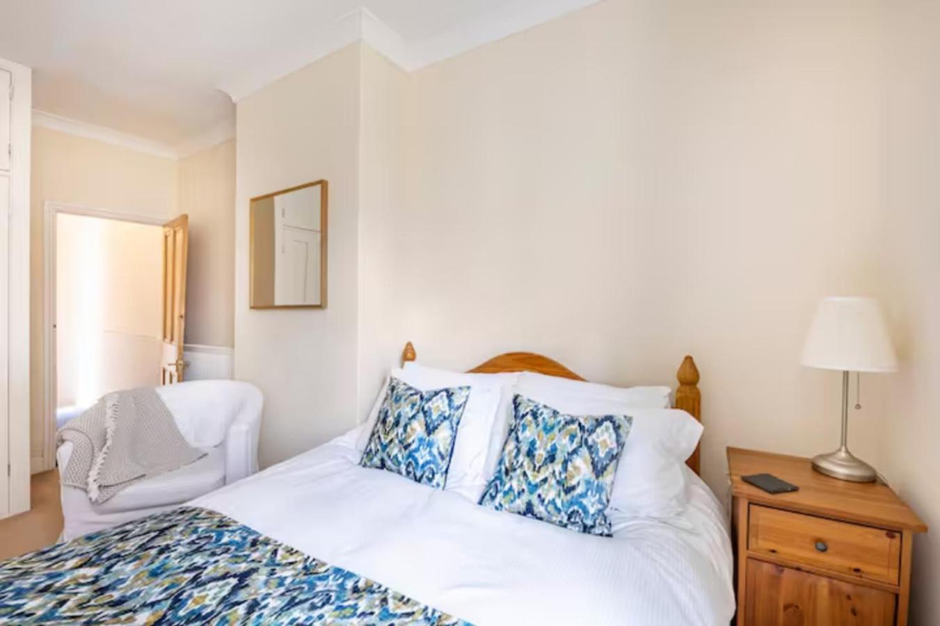 Room With Private Bath In Pontcanna Cardiff Exterior foto